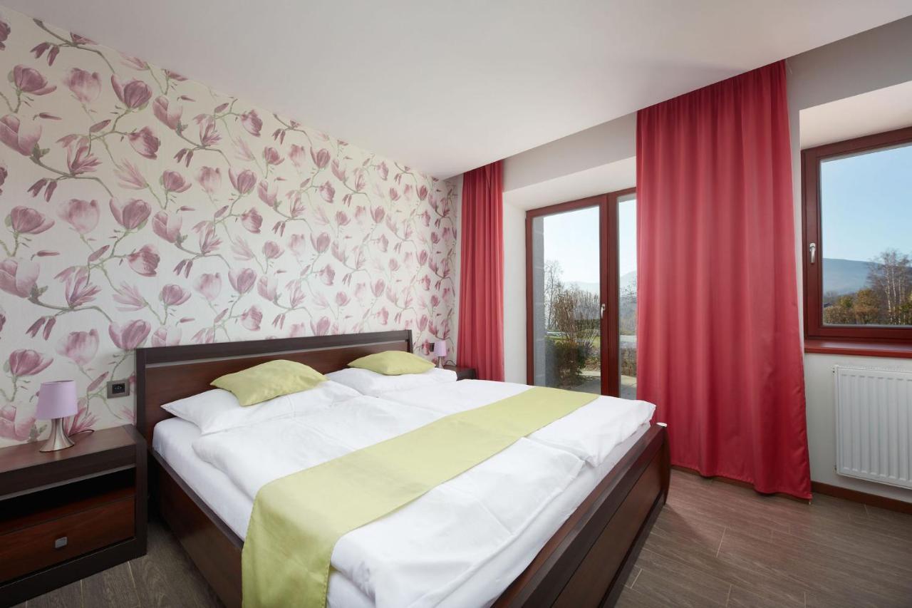 Hotel Slunny Dvur Jeseník Dış mekan fotoğraf